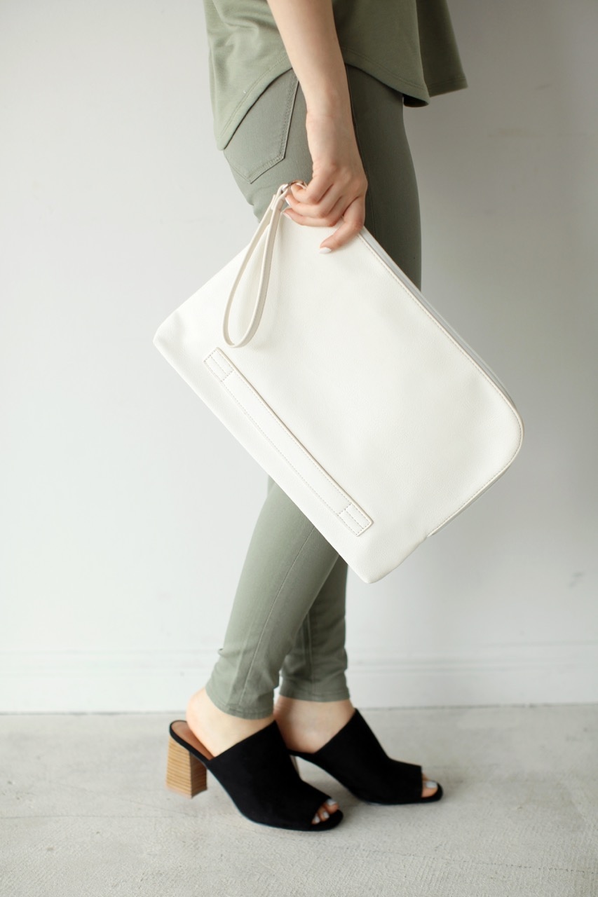 Azul By Moussy シンプルクラッチバッグ Azul By Moussy アズール