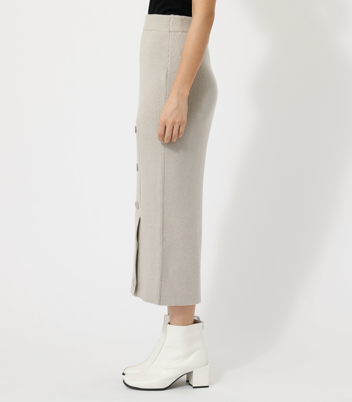 1月9日(火)8:59まで期間限定価格】HEM BUTTON KNIT MIDI SKIRT/ヘム