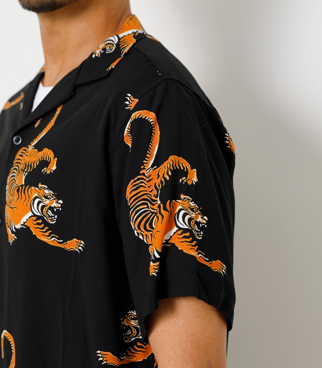 Tiger Pattern Shirt タイガーパターンシャツ Azul By Moussy アズールバイマウジー 公式通販サイト