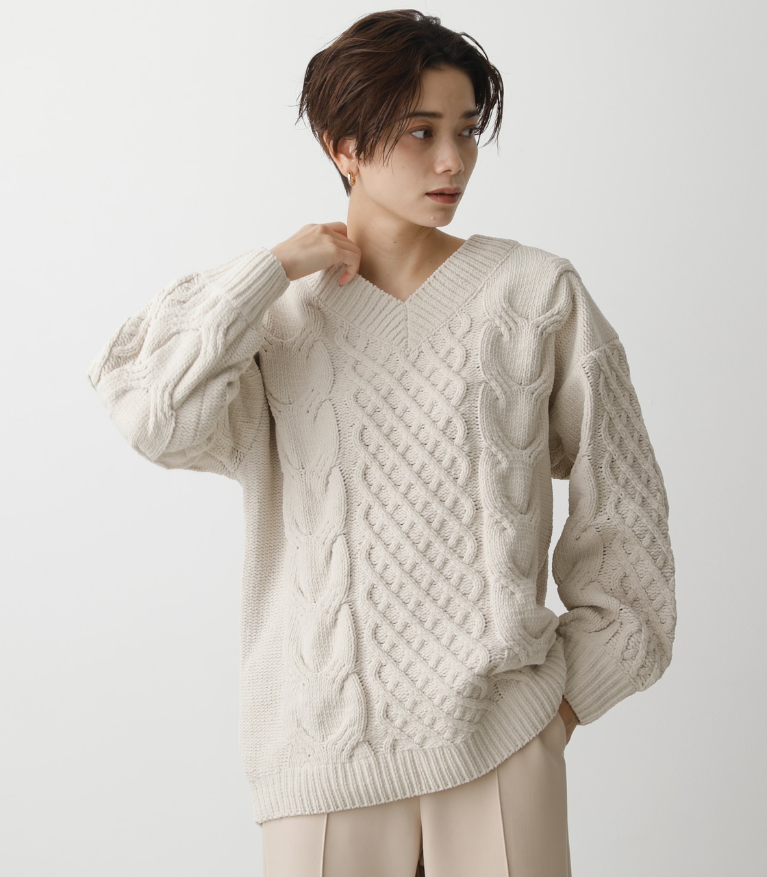 CHENILLE CABLE V/N KNIT TOPS/シェニールケーブルVネックニットトップス 詳細画像 IVOY 1