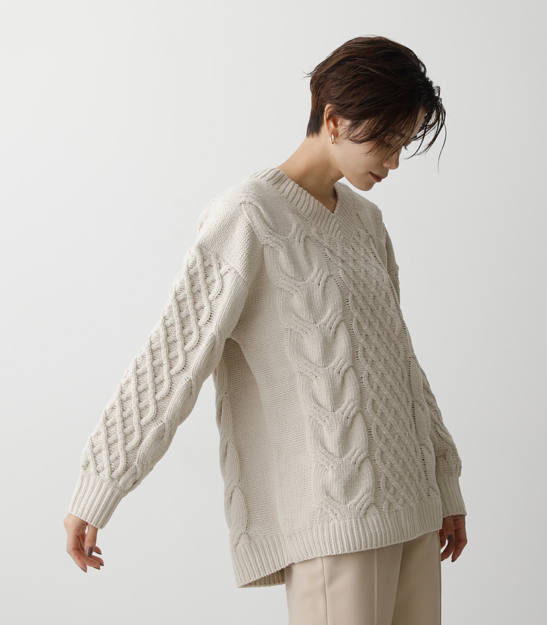 CHENILLE CABLE V/N KNIT TOPS/シェニールケーブルVネックニットトップス 詳細画像 IVOY 2