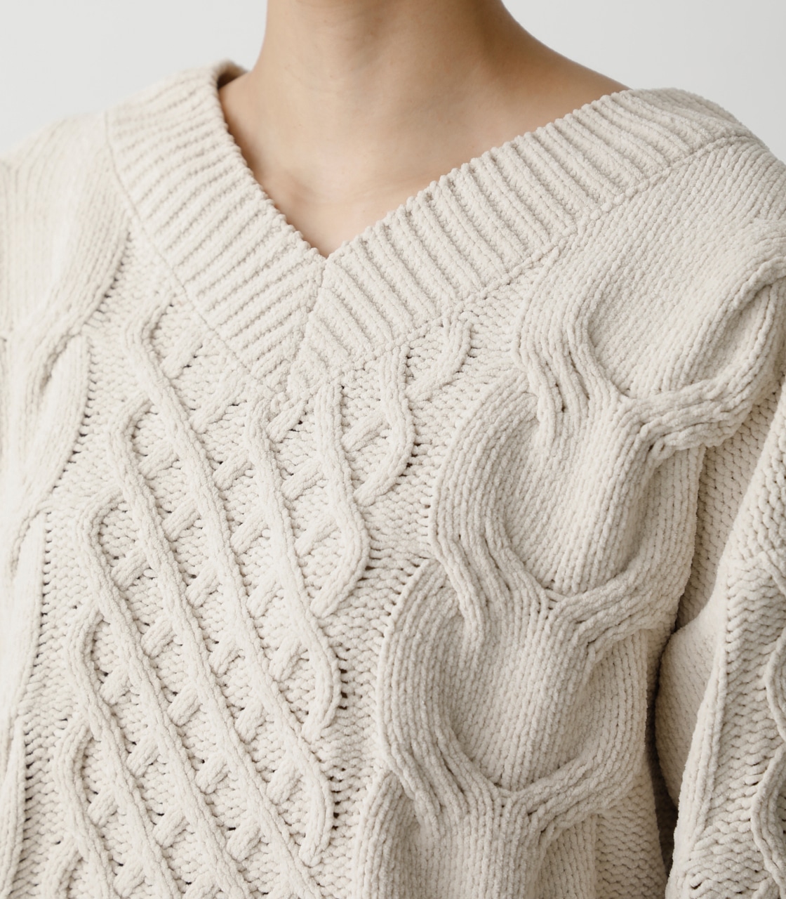 CHENILLE CABLE V/N KNIT TOPS/シェニールケーブルVネックニットトップス 詳細画像 IVOY 8