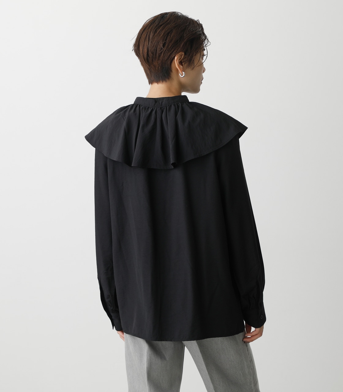 BIG FRILL BLOUSE/ビッグフリルブラウス｜AZUL BY MOUSSY（アズールバイマウジー）公式通販サイト