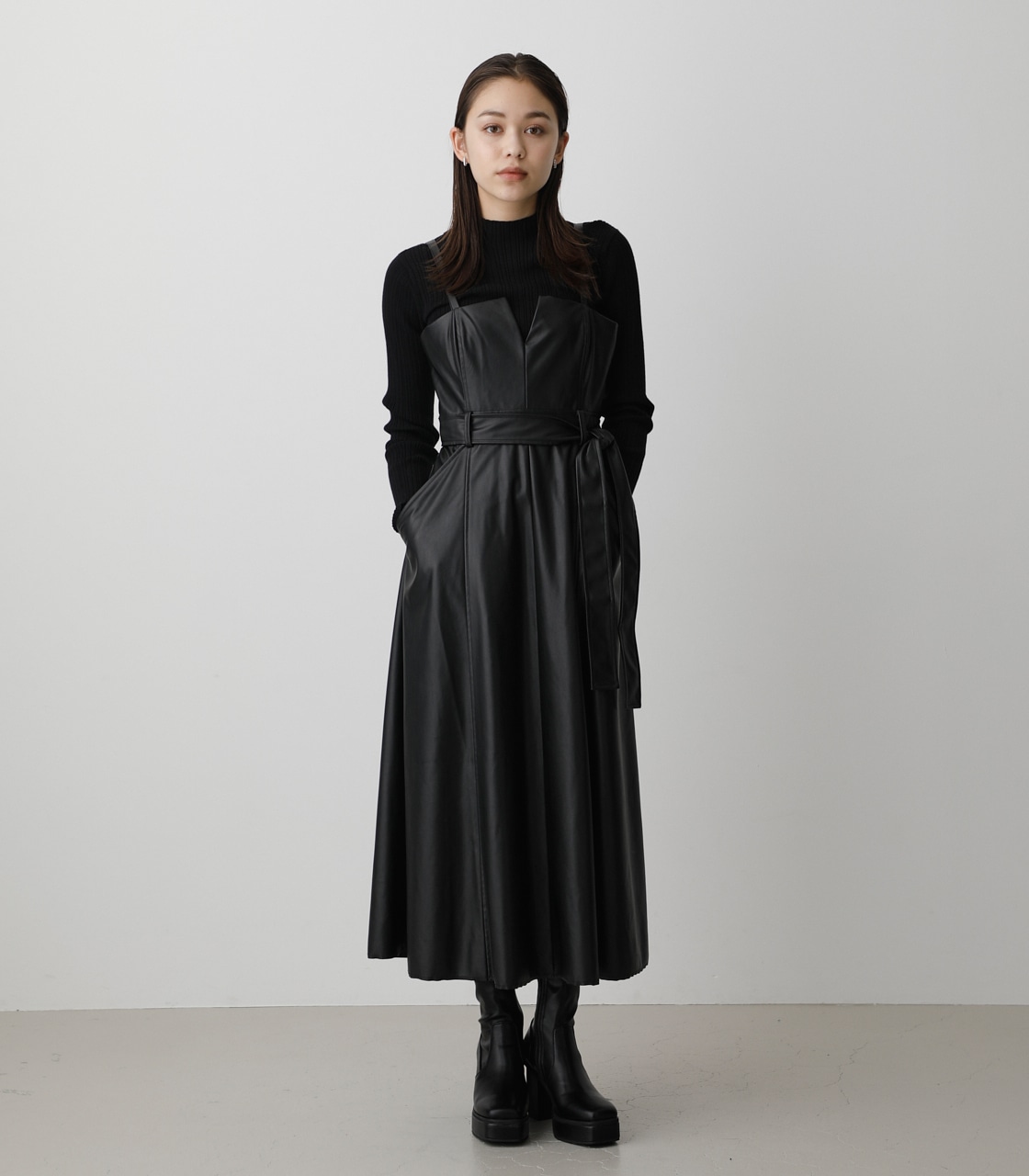 Faux Leather Jumper Skirt フェイクレザージャンパースカート Azul By Moussy アズールバイマウジー 公式通販サイト