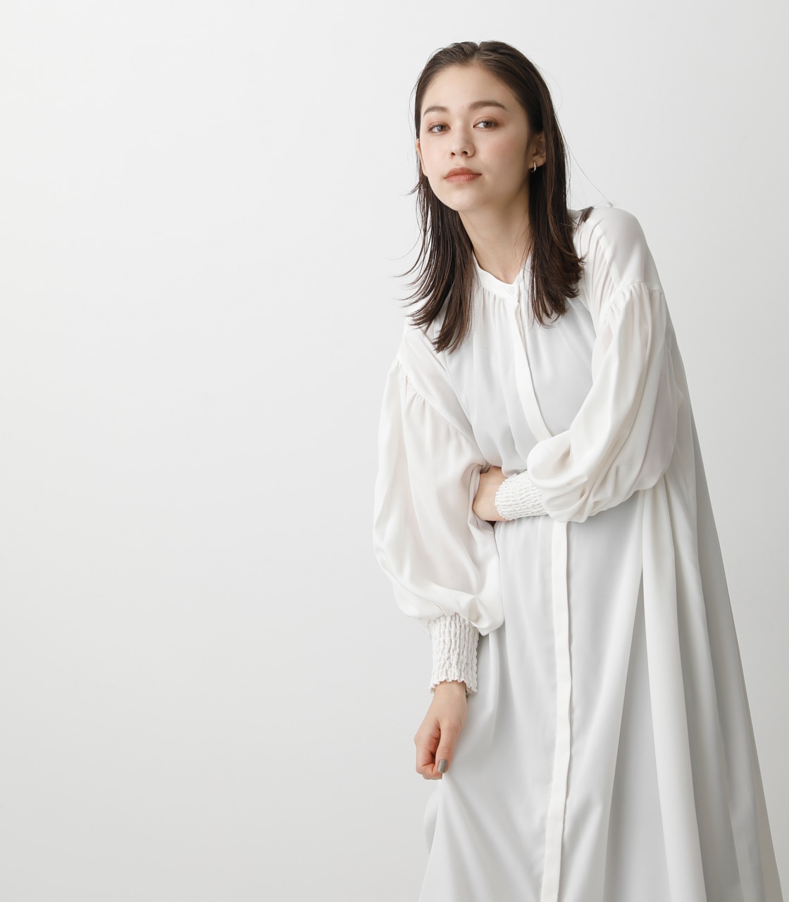 SLEEVE GATHER VOLUME ONEPIECE/スリーブギャザーボリュームワンピース 詳細画像 O/WHT 3