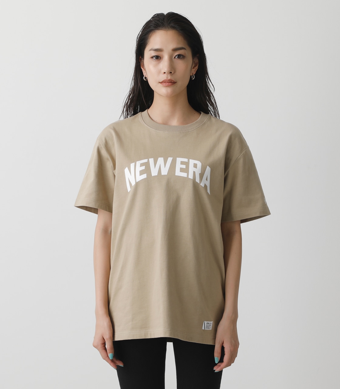 【ステューシー】正規・新品タグ　アーチロゴ　ホワイト　XL　Tシャツ
