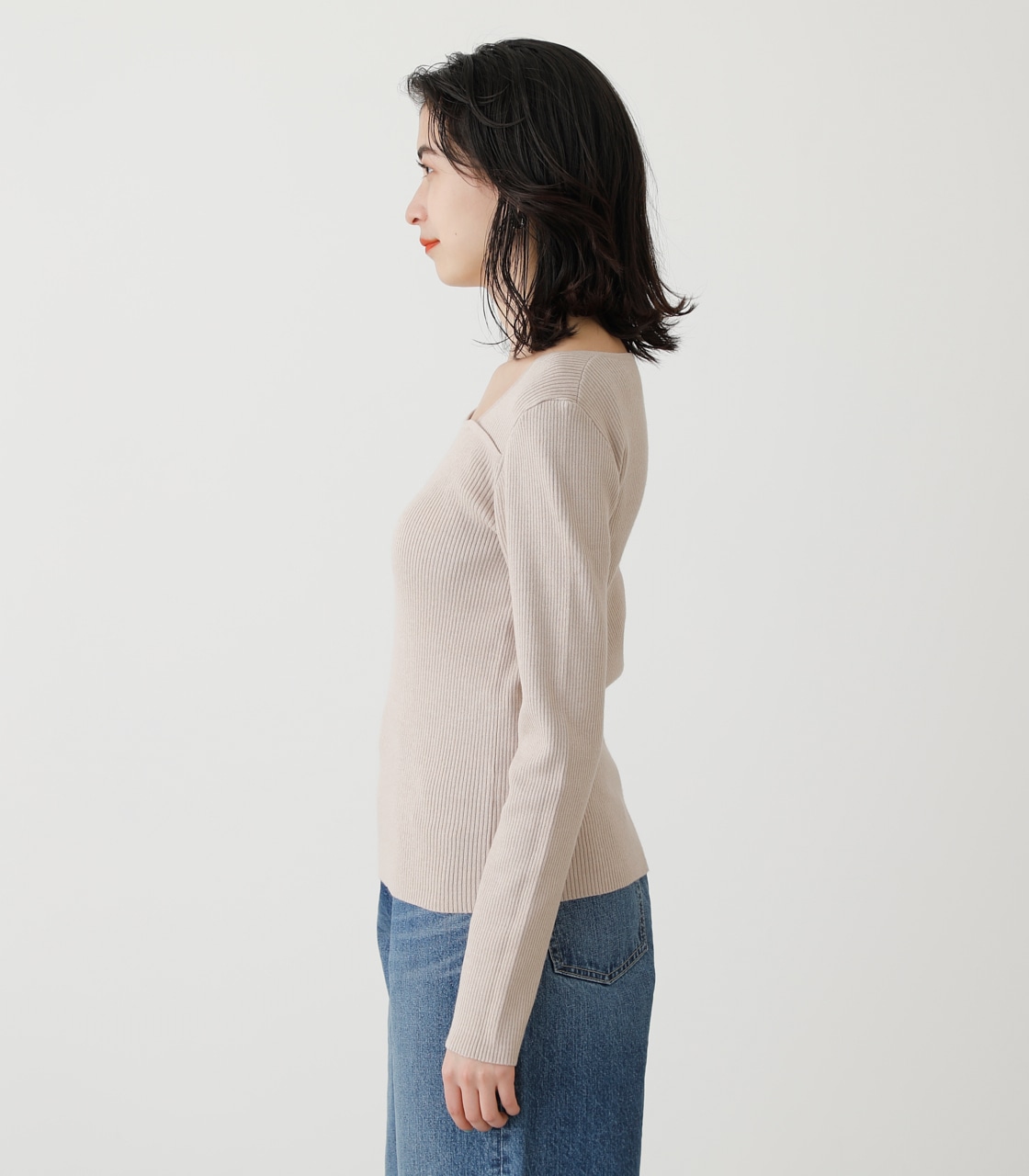 ASYMMETRY NECK L/S KNIT TOPS/アシンメトリーネックロングスリーブニットトップス｜AZUL BY MOUSSY（ アズールバイマウジー）公式通販サイト