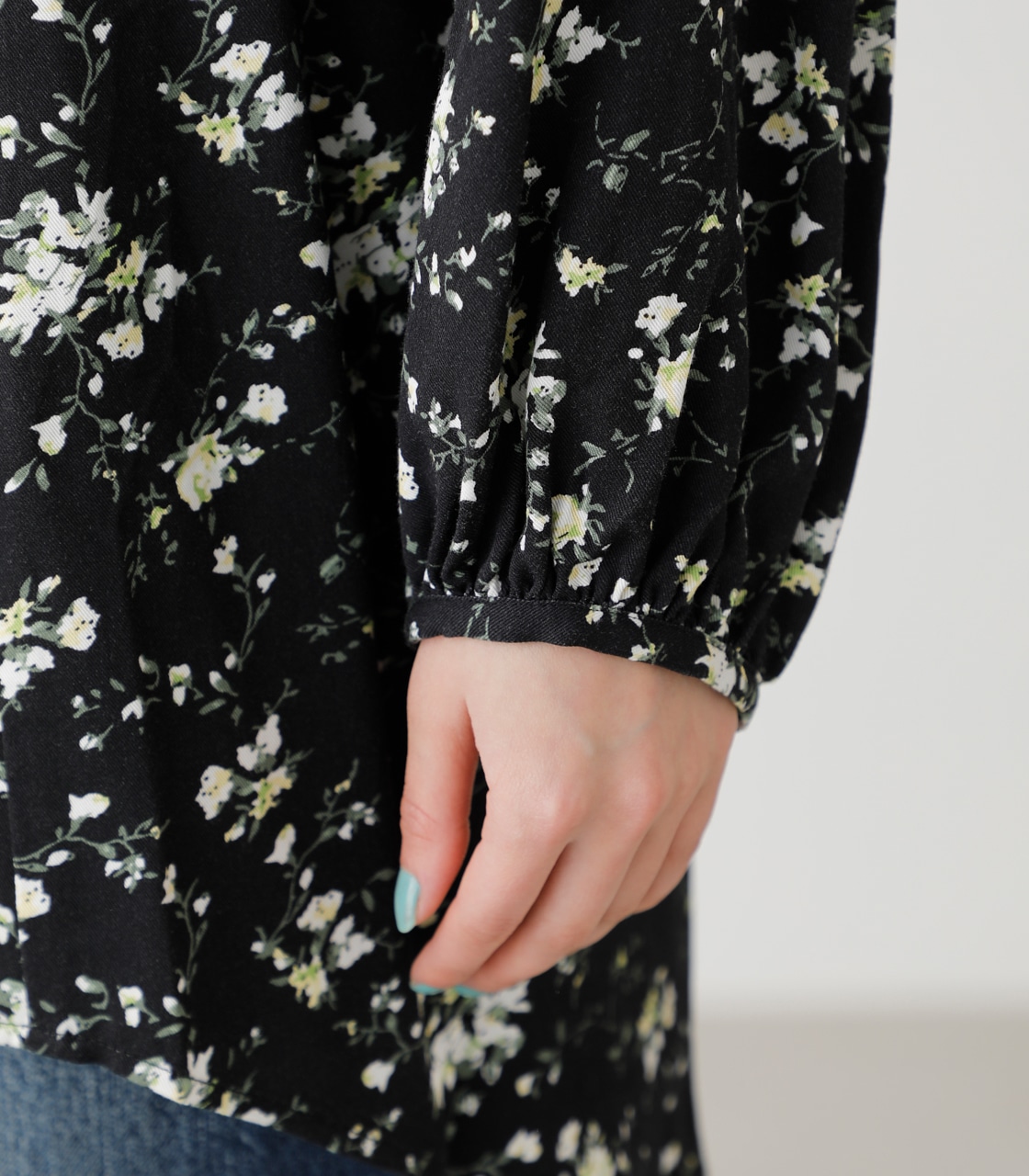 1月9日(火)8:59まで期間限定価格】FLOWER GATHER BLOUSE/フラワー