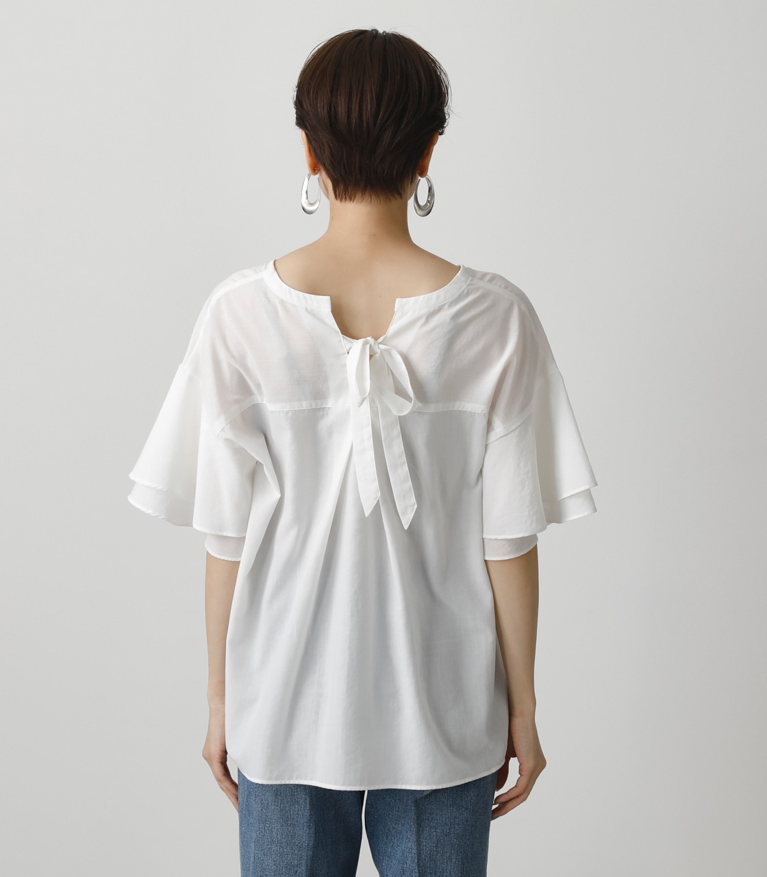 BACK RIBBON FRILL BLOUSE/バックリボンフリルブラウス｜AZUL BY MOUSSY（アズールバイマウジー）公式通販サイト
