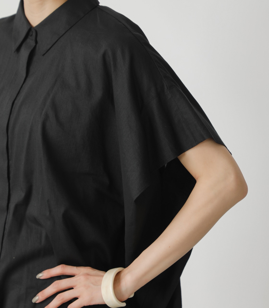 8月10日(木)8:59まで期間限定価格】DRAPE HALF SLEEVE BLOUSE/ドレープ