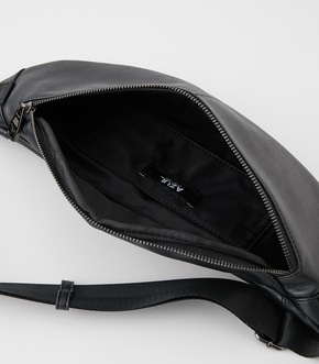 ECO LEATER WAIST BAG/エコレザーウエストバッグ｜AZUL BY MOUSSY 