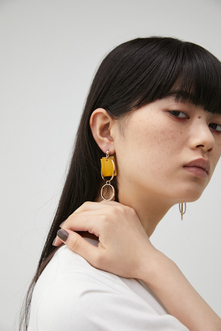 BICOLOR FAUX LEATHER EARRINGS/バイカラーフェイクレザーピアス 詳細画像
