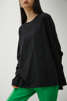 VOLUME SHOULDER CUT TOPS/ボリュームショルダーカットトップス