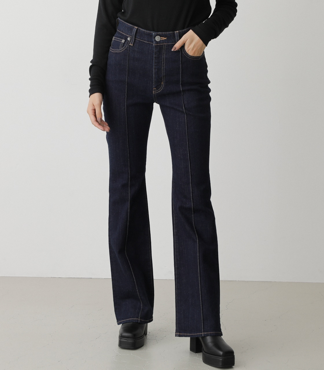 PIN TUCK DENIM FLARE/ピンタックデニムフレア｜AZUL BY MOUSSY 