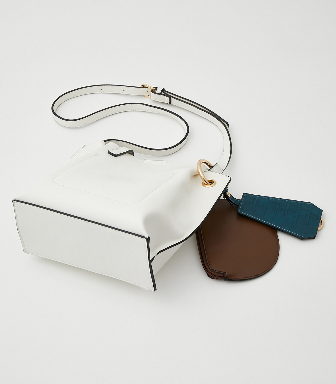 crie conforto】3セットツイストベルトショルダー｜AZUL BY MOUSSY 