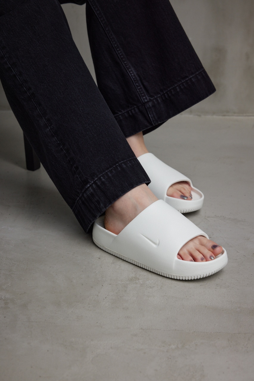 NIKE WOMENS CALM SLIDE/ナイキウィメンズカームスライド｜AZUL BY MOUSSY（アズールバイマウジー）公式通販サイト