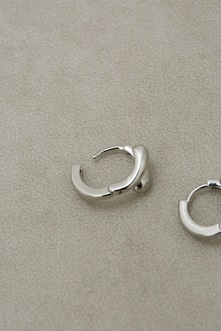 OVERWRAPPED HOOP EARRINGS/オーバーラップドフープピアス 詳細画像