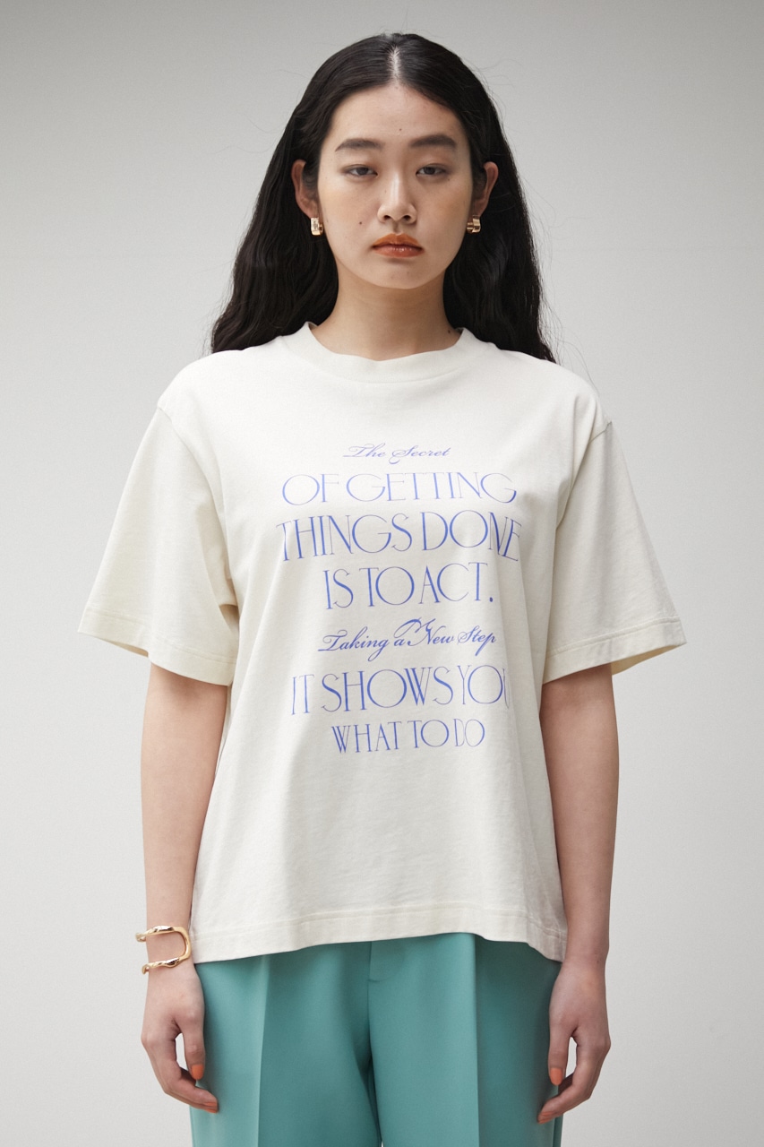 TAKING A NEW STEP LOGO TEE/テイキングアニューステップロゴTシャツ｜AZUL BY  MOUSSY（アズールバイマウジー）公式通販サイト