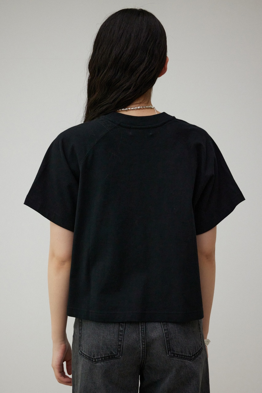 BOXY CROPPED TEE/ボクシークロップドTシャツ｜AZUL BY MOUSSY