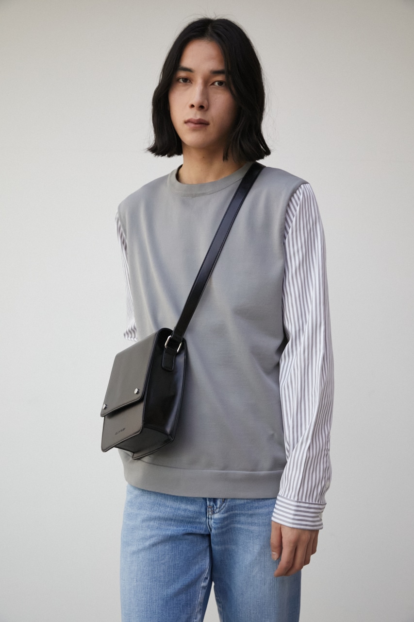 FAUX LEATHER SHOULDER BAG/フェイクレザーショルダーバッグ｜AZUL BY MOUSSY（アズールバイマウジー）公式通販サイト