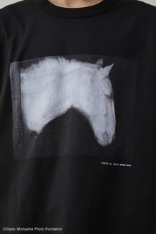 【PLUS】森山大道×PLUS HORSE TEE/森山大道×PLUSホースTシャツ 詳細画像