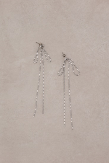 リボンモチーフスウィングピアス 詳細画像