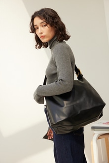 【crie conforto】バックル付きビッグショルダー 詳細画像