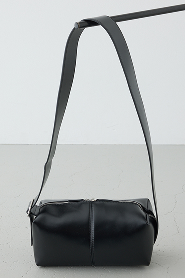 【WEB限定】スクエアショルダーバッグ