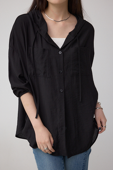 フード付きボタンシャツ