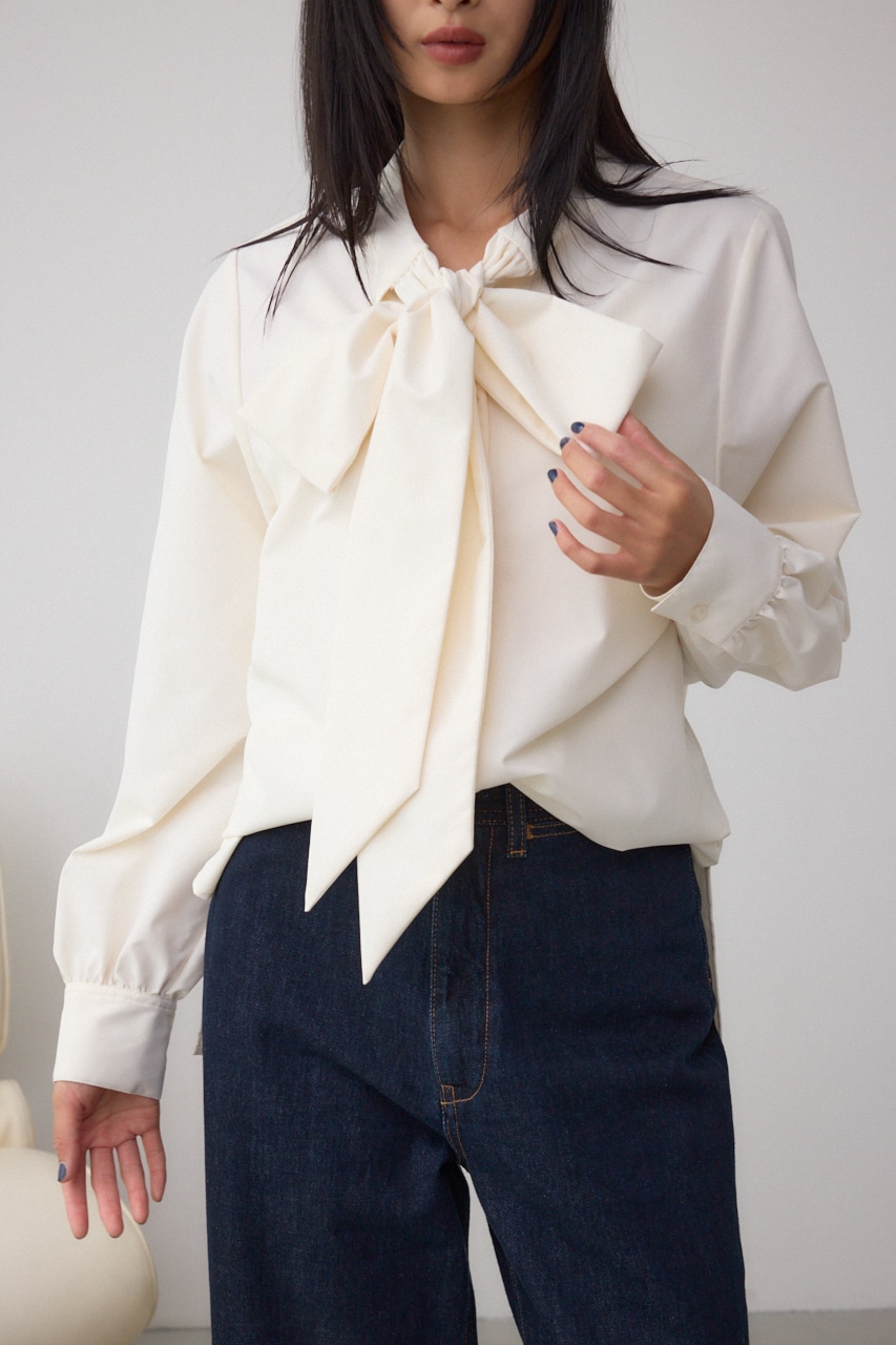 ボウタイリボンブラウス