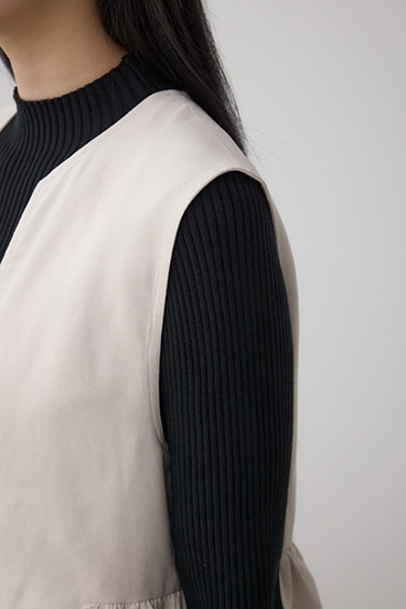 Vネックスエードギャザーベスト 詳細画像