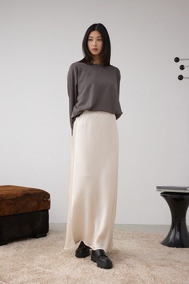 VENUSナローサテンスカート 詳細画像