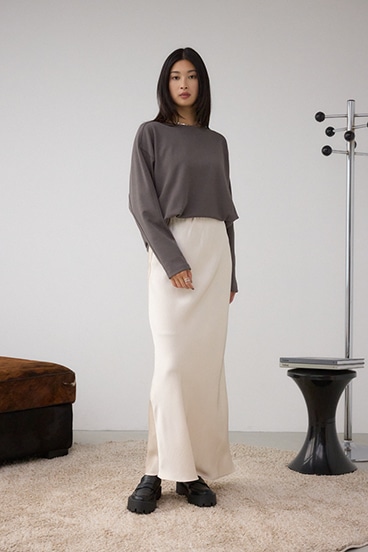 VENUSナローサテンスカート 詳細画像