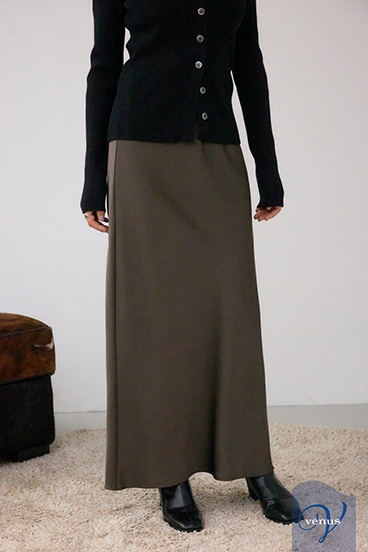 VENUSナローサテンスカート