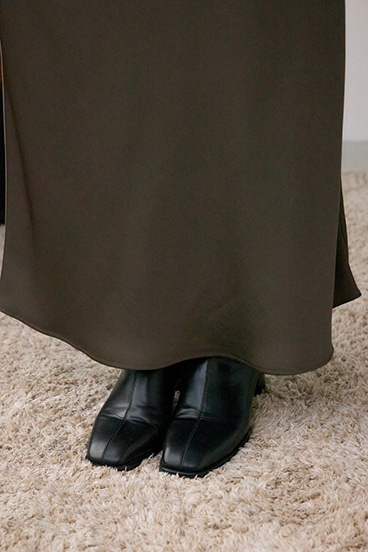 VENUSナローサテンスカート 詳細画像