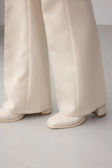 【堀田茜さん着用アイテム】VENUSフレアパンツ 詳細画像