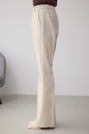 【堀田茜さん着用アイテム】VENUSフレアパンツ 詳細画像