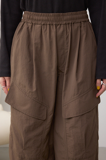 裾ドロストナイロンカーゴポケットパンツ 詳細画像