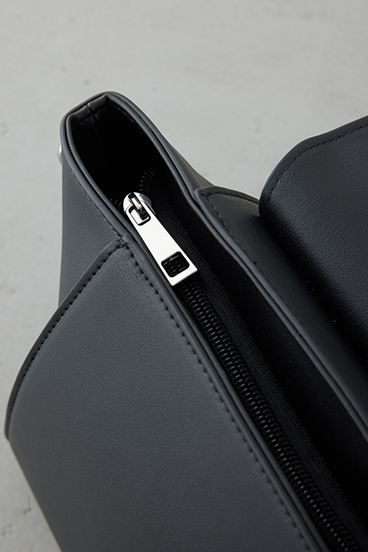 ベルトデザインフラップダイアゴナルバッグ 詳細画像