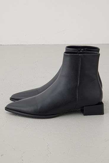 ポインテッドローヒールブーツ 詳細画像