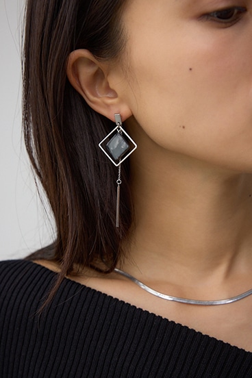 アクリル×メタルアシンメトリーピアス