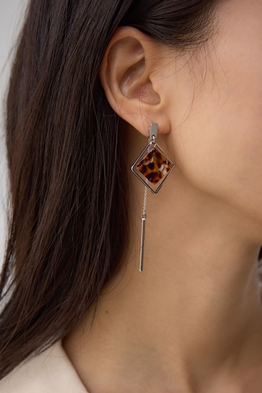 アクリル×メタルアシンメトリーピアス