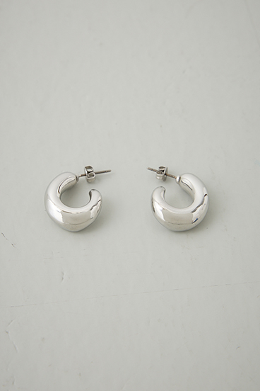 ニュアンスカーブメタルフープピアス 詳細画像