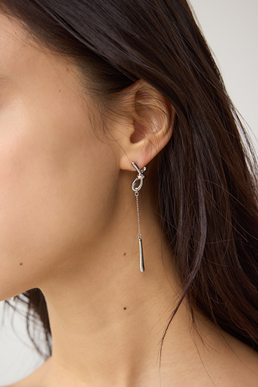 ノットトップスウィングピアス｜WOMEN｜250IAB56-191K｜AZUL BY MOUSSY