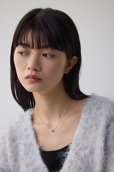 ラインストーンクローバーネックレス