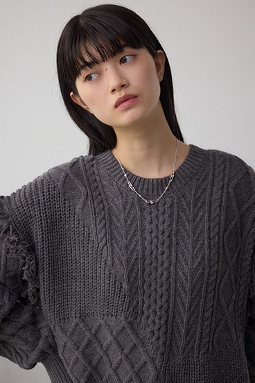 Uチェーンラインストーンネックレス