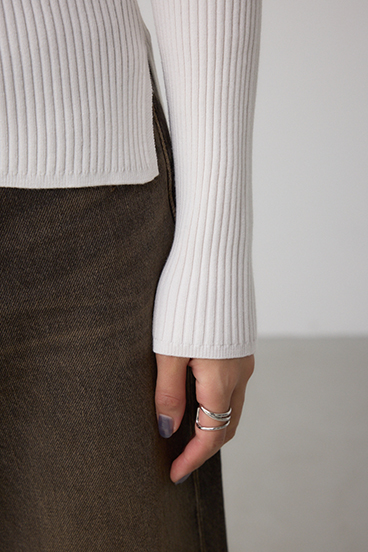 VENUSハイネックリブニット 詳細画像