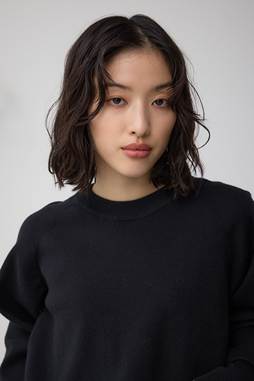 ボリュームスリーブニット