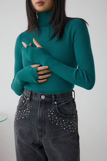 サムホールリブニットトップス