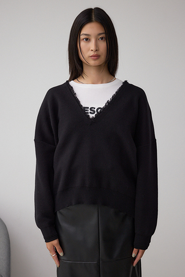 Vネックフリンジスウェッターニット 詳細画像